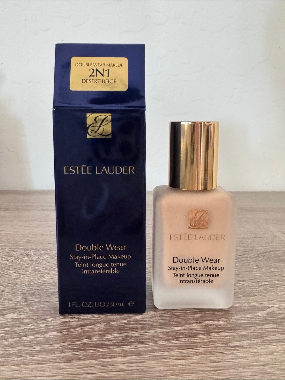 2N1 Desert  Beige Estee Lauder Double Wear Foundation